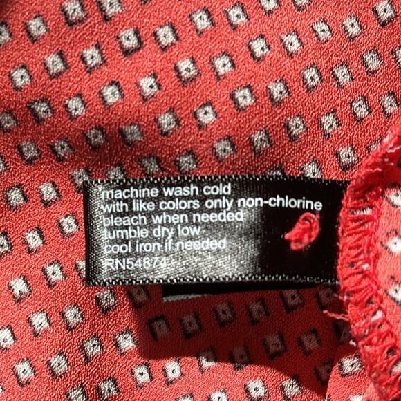 The Limited | Sleeveless Button Down Blouse Size XS - Picture 7 of 11